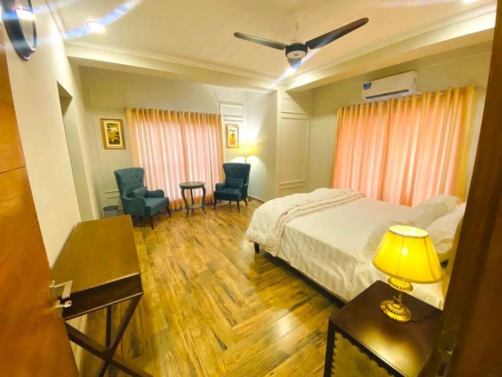 Holidazzle Serviced Apartments Bahria Town 라왈핀디 외부 사진