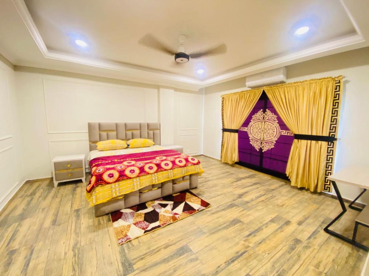 Holidazzle Serviced Apartments Bahria Town 라왈핀디 외부 사진